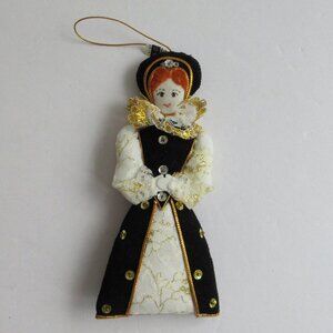St Nicholas UK Queen Elizabeth I Soft Sculpt Plush Lace Christmas Ornament